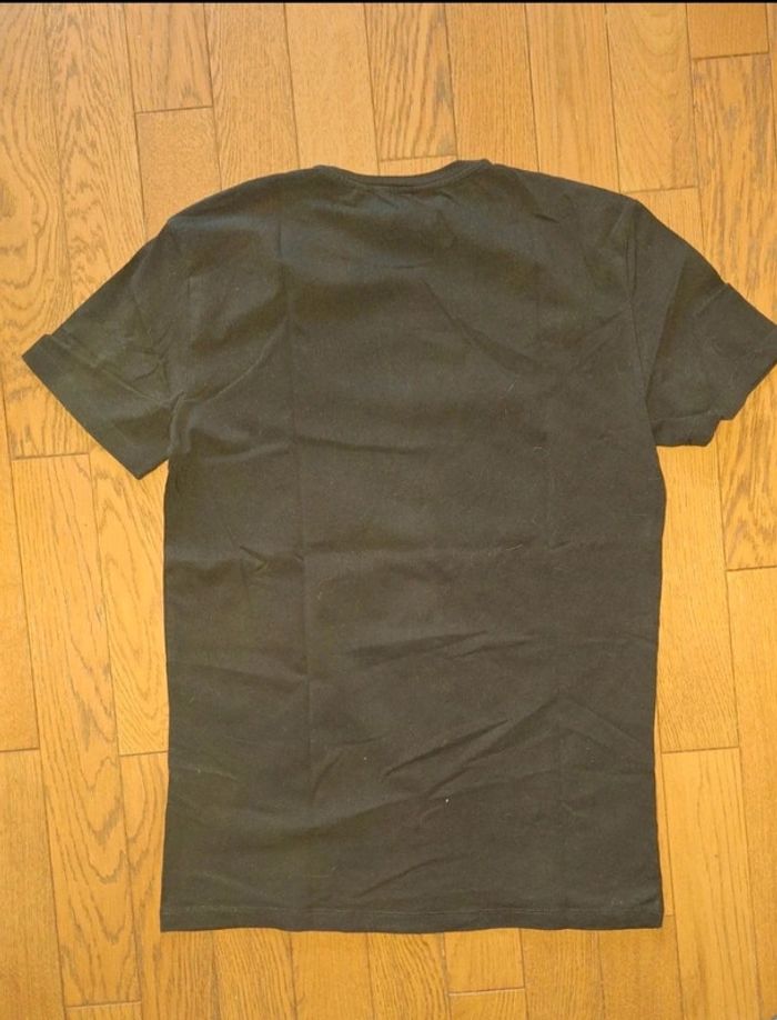 T shirt - photo numéro 2