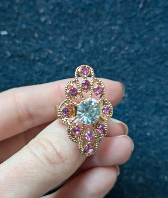 Bague fantaisie a strass - photo numéro 2