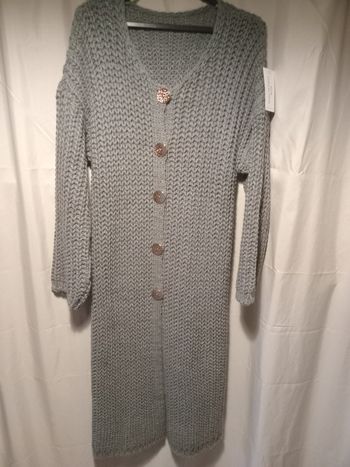 Gilet grosse maille taille unique jusqu'au 46 neuf