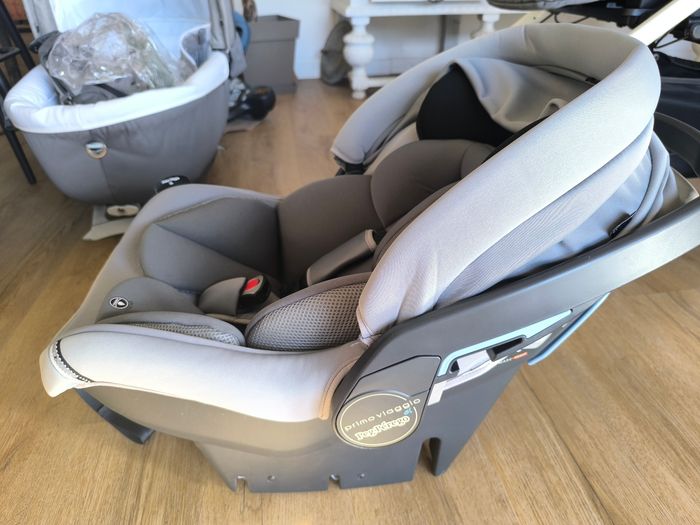 Poussette trio Peg Perego nacelle cosy - photo numéro 5