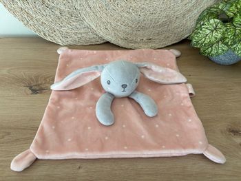 Doudou plat lapin rose gris étoile Simba toys nicotoy 