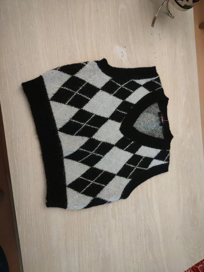 Pull sans manches a carreaux gris noir Jennyfer xs