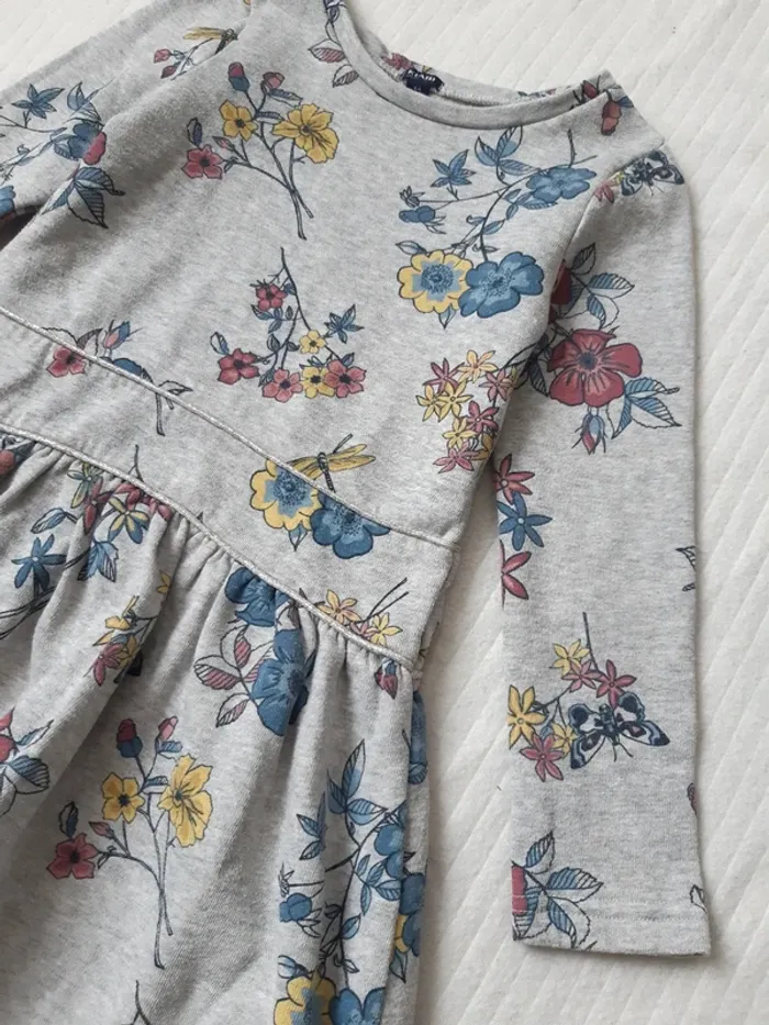 Robe manches longues fleurs Kiabi 6 ans - photo numéro 2