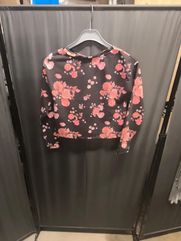282382 pull noir à fleur rose fille 12 OVS - photo numéro 2