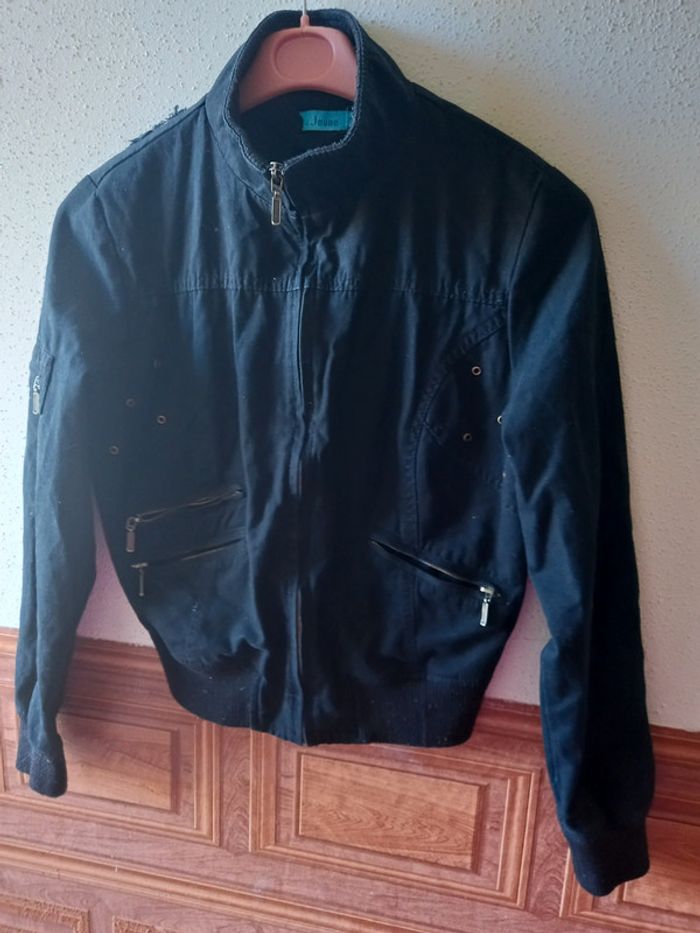Veste courte jeans avec motifs au dos T : 3
