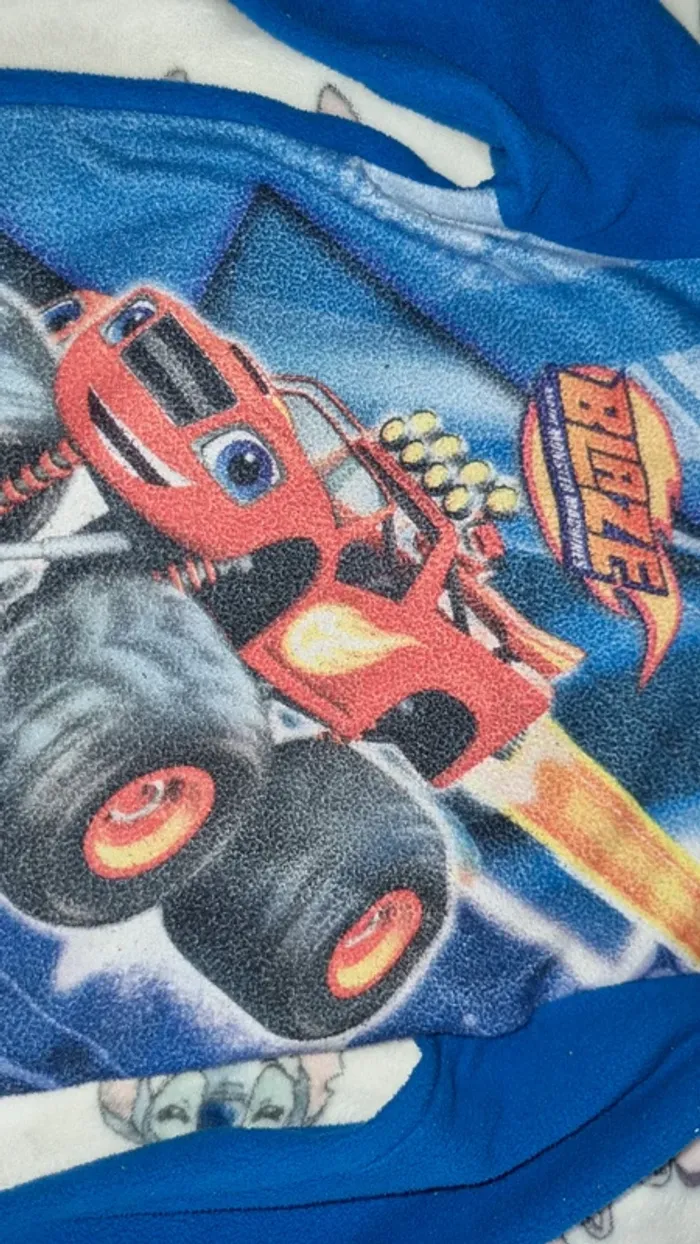 Pyjama polaire blaze et les monster machines 5/6 ans en bon état - photo numéro 5