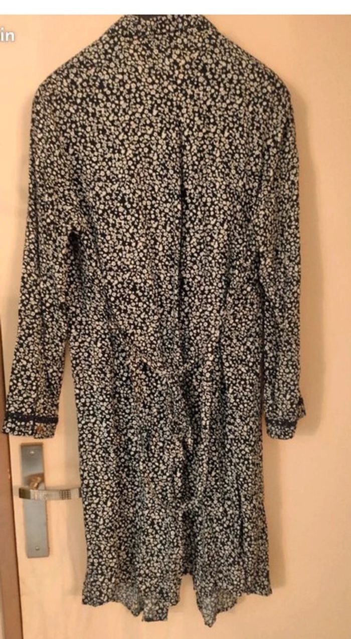 Robe chemise à fleurs - photo numéro 2