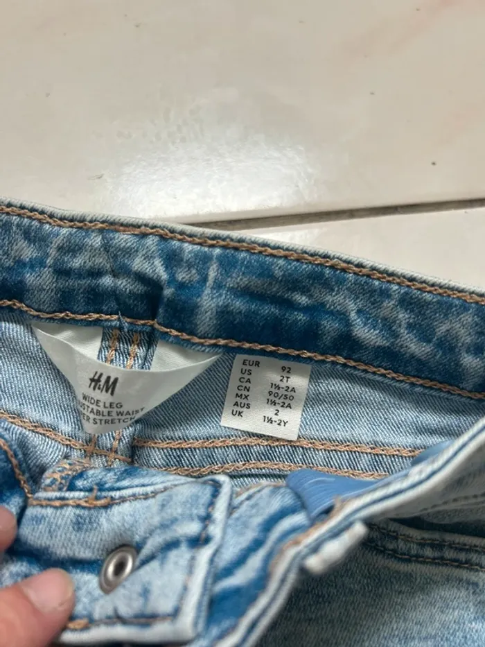 Jean pattes d’éléphant - 2 ans - H&M - photo numéro 4