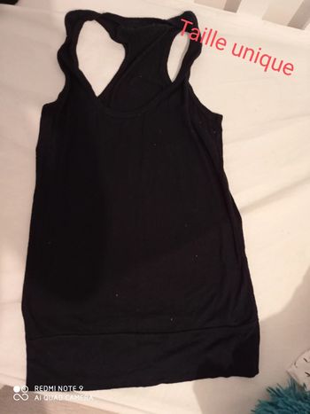 Haut noir taille unique