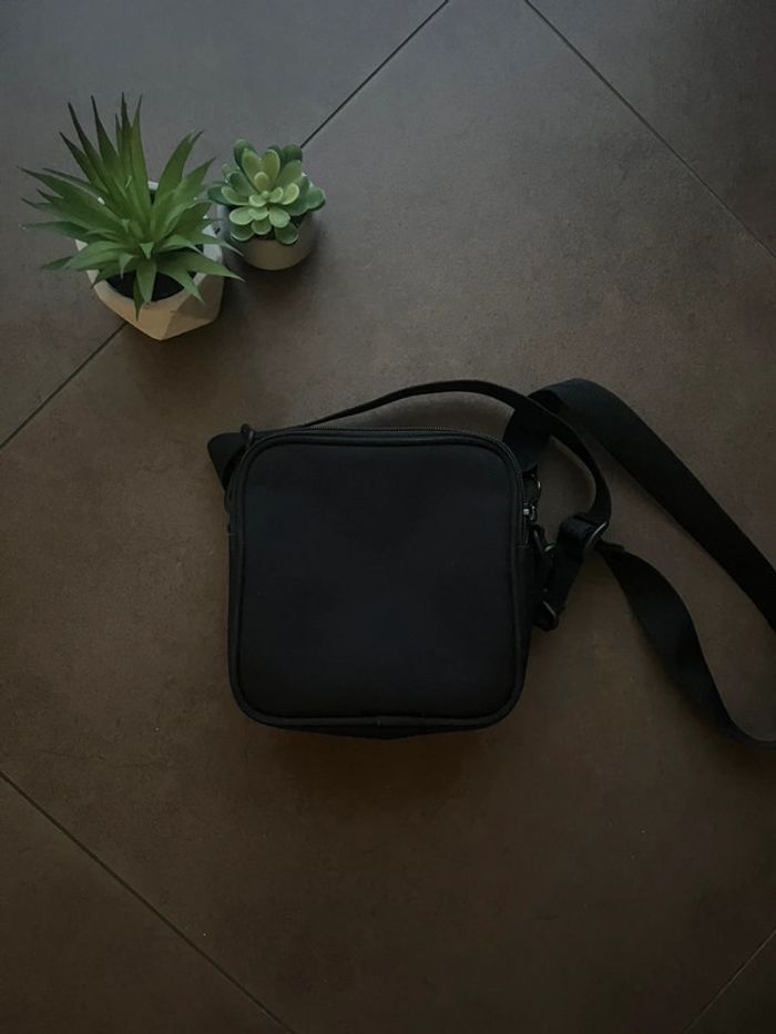 Sacoche Carhartt Noire - photo numéro 3