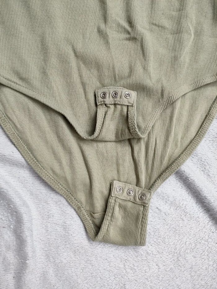 Body kaki - photo numéro 3