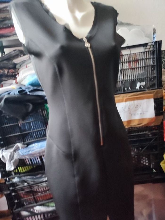 #kytie42femme. Robe 👗 Sans manches taille 42/44