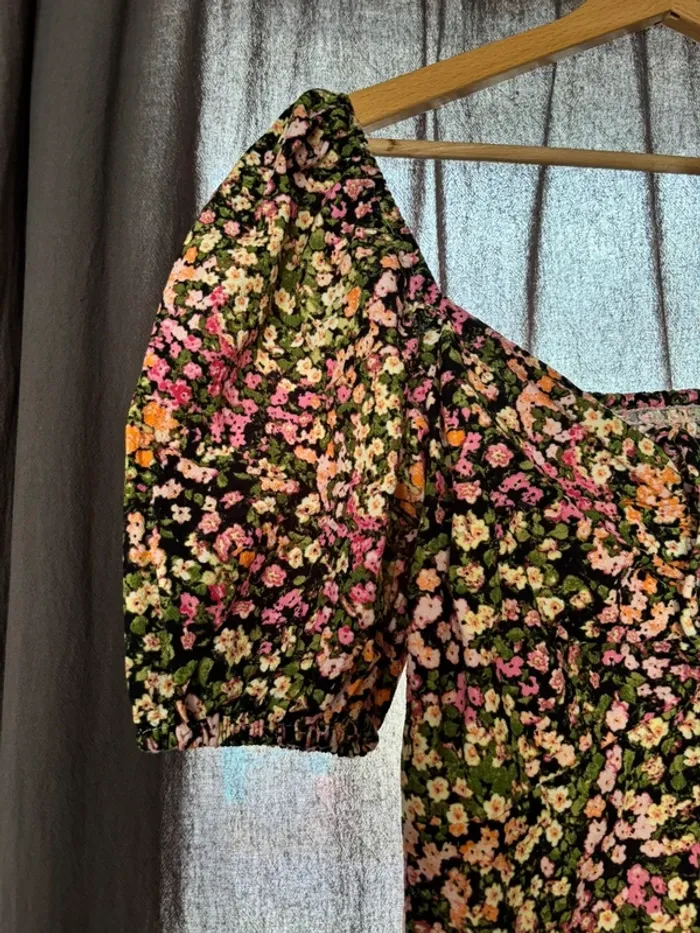 Robe fleurie - photo numéro 2