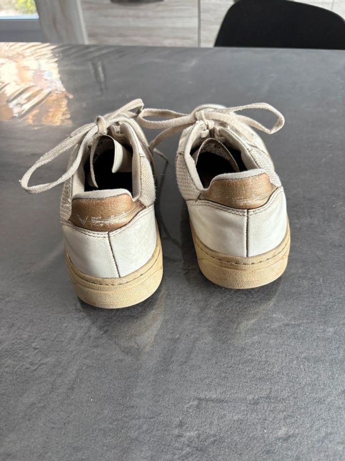 Baskets Veja • blanc & doré • 38 🌿 - photo numéro 3