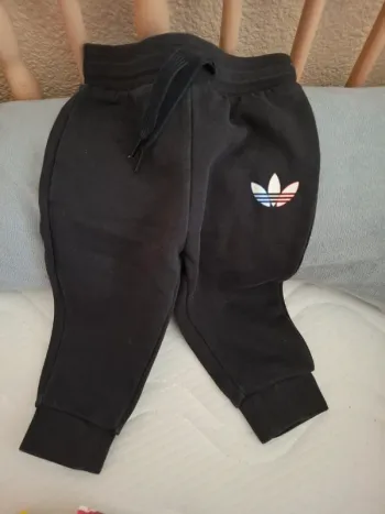 Jogging adidas
