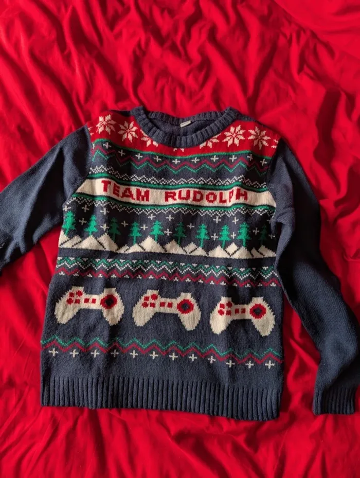 Lot pulls et gilets - photo numéro 4