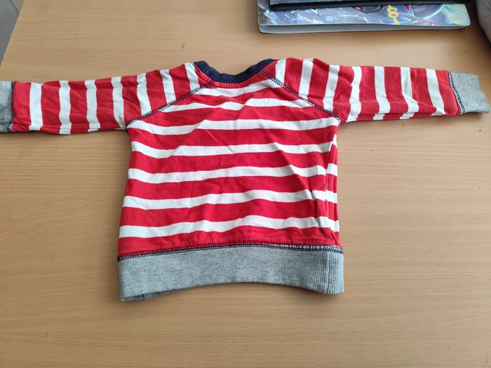 Vends lot de 4 sweats bebe - photo numéro 4