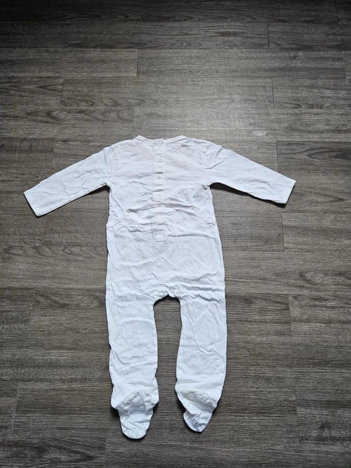 Pyjama blanc taille 24 mois - photo numéro 4