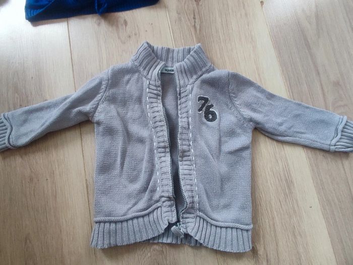 Vestes 9 mois - photo numéro 2