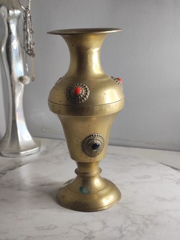 Vase ancien en laiton