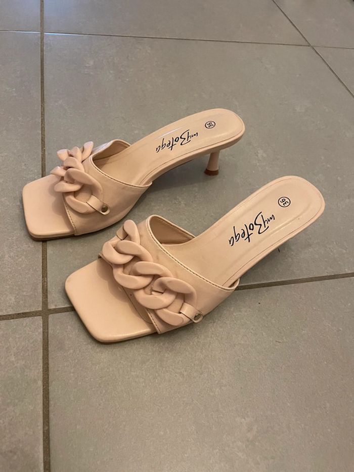 Mules à talons taille 36 - photo numéro 3