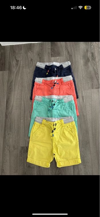 Lot 4 shorts 24 mois