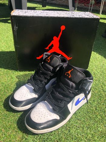 Jordan 1 mid