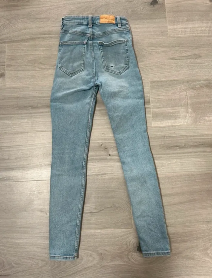 Jean Zara taille 34 - photo numéro 2