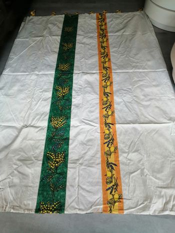 paire de rideaux opaque avec embrases