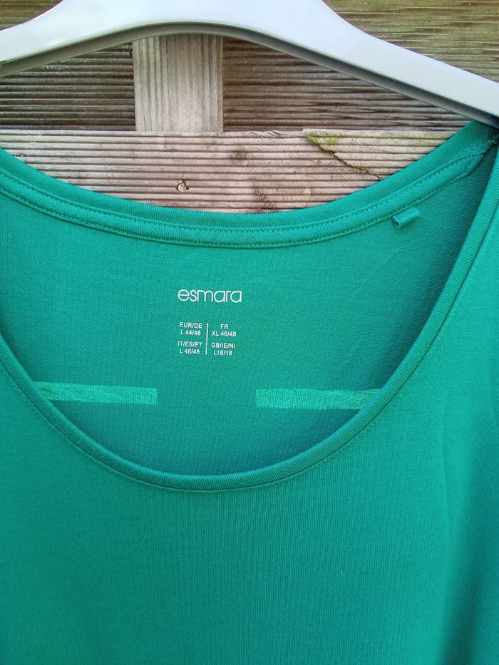 Robe longue verte  '' Esmara'' - photo numéro 2