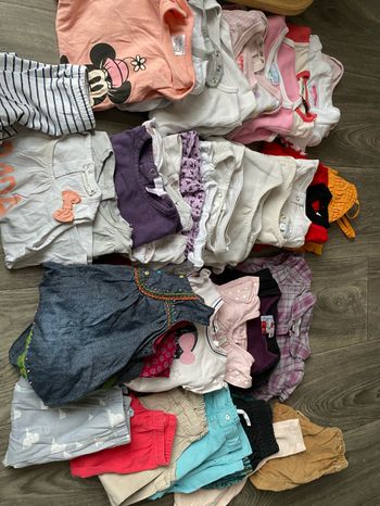 Lot vêtement bébé fille