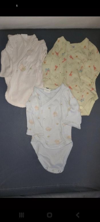 Lot de 3 bodys 1 mois mixte