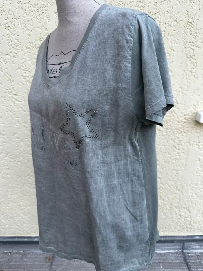 🌿 T-shirt kaki neuf - Angeles Llaz - Lin & détails argentés - Taille M - photo numéro 11
