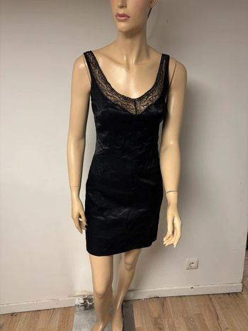 Magnifique robe noir en dentelles dolce gabbana neuve