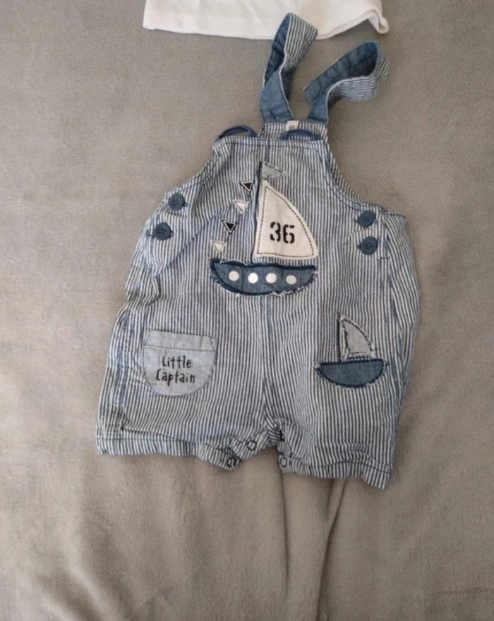 Ensemble salopette et t shirt - photo numéro 3