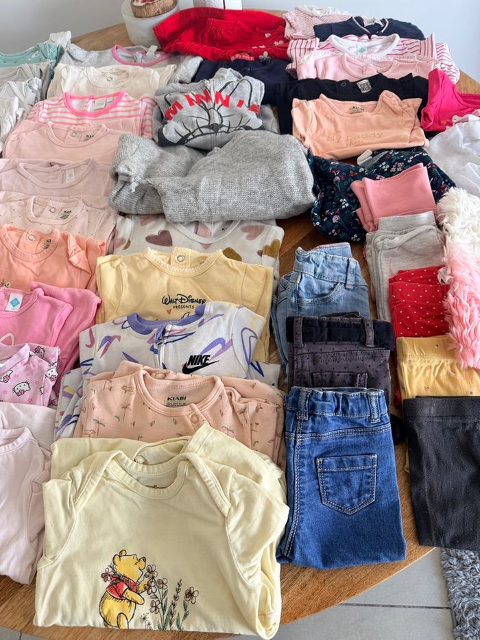 Lots pyjama, bodies et vêtements fille - photo numéro 3