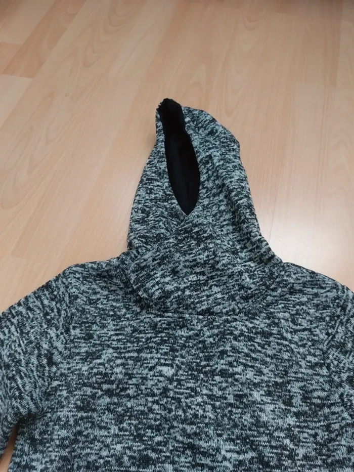 Sweat à capuche doublé détail simili cuir - photo numéro 4
