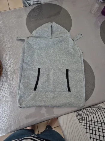 Couverture pour porte bébé