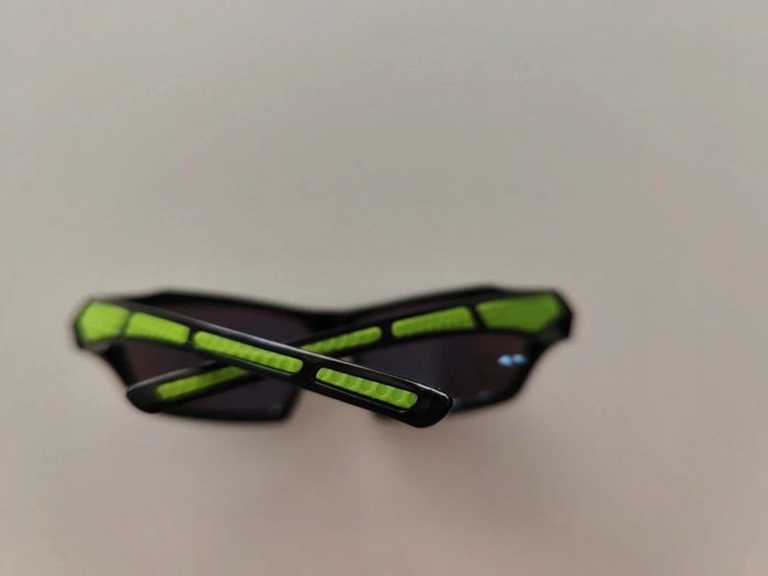 Lunettes solaires homme neuves - photo numéro 2