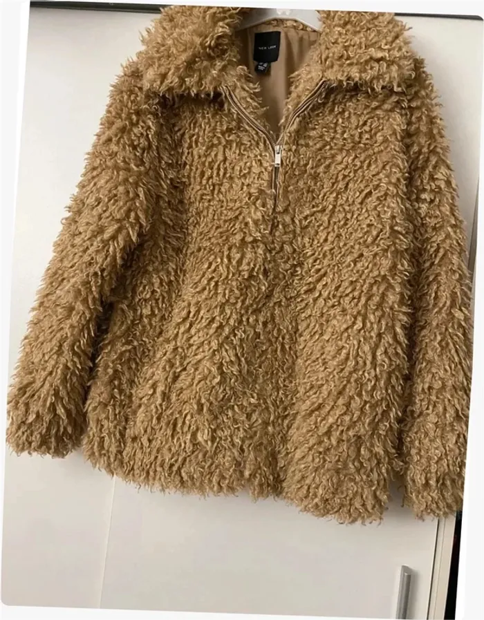 Manteau shaggy beige New look
