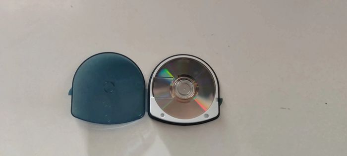 Jeu PSP les Sims les naufragés - photo numéro 2