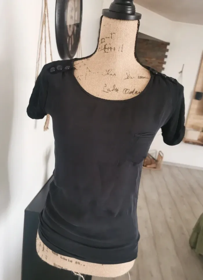 T-shirt. - photo numéro 4