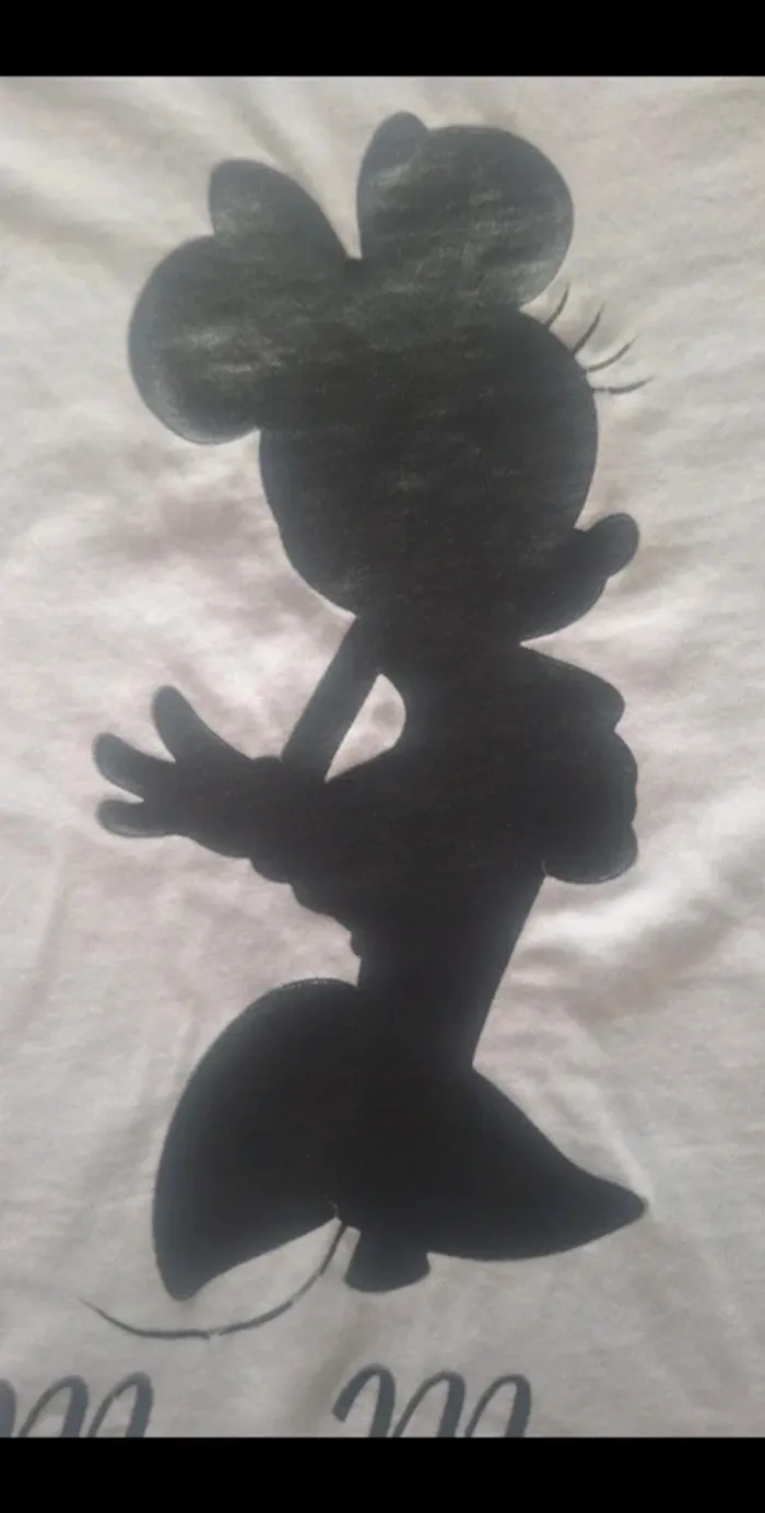T- shirt" disney' taille 0 - photo numéro 3