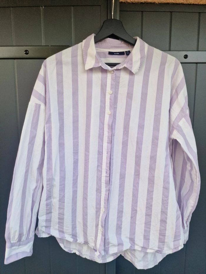Chemise blanche a rayures lila kiabi - photo numéro 2