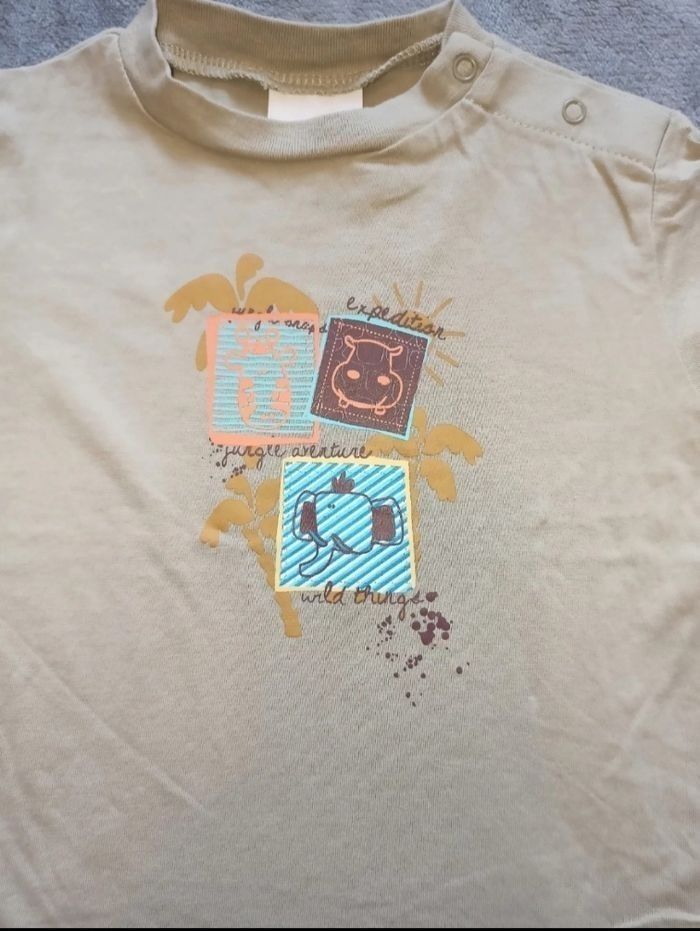 Ensemble salopette short+ tee shirt 12 mois - photo numéro 5