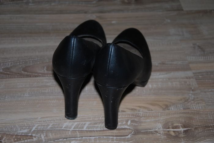 chaussures escarpins à talon noir tamaris taille 39 - photo numéro 4