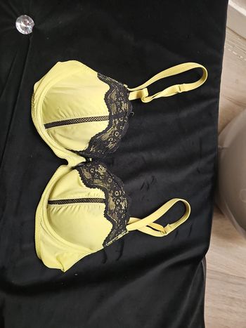 Soutien gorge jaune