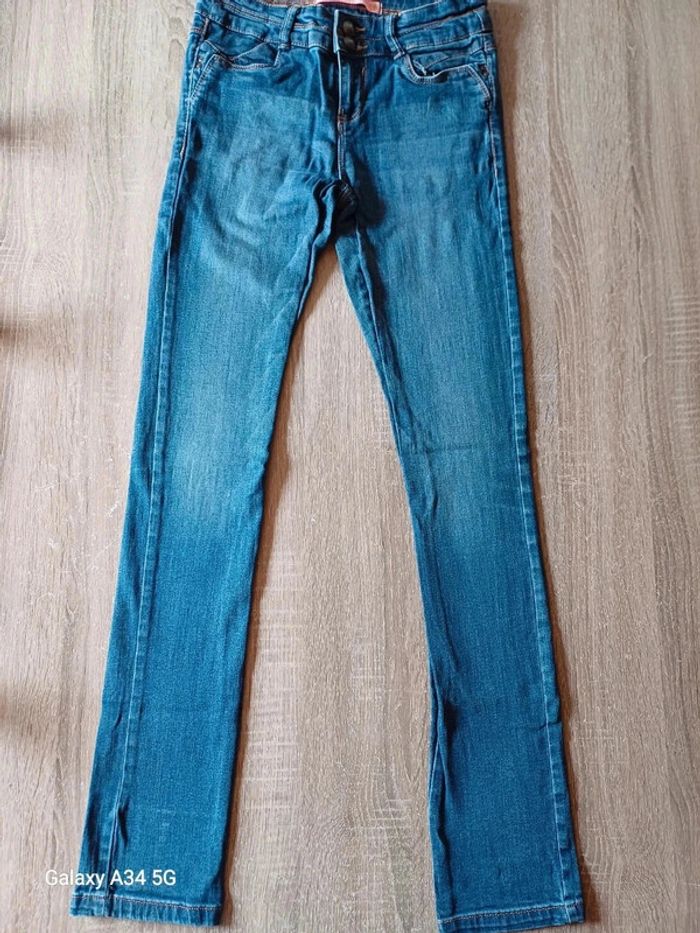 Jean cache cache