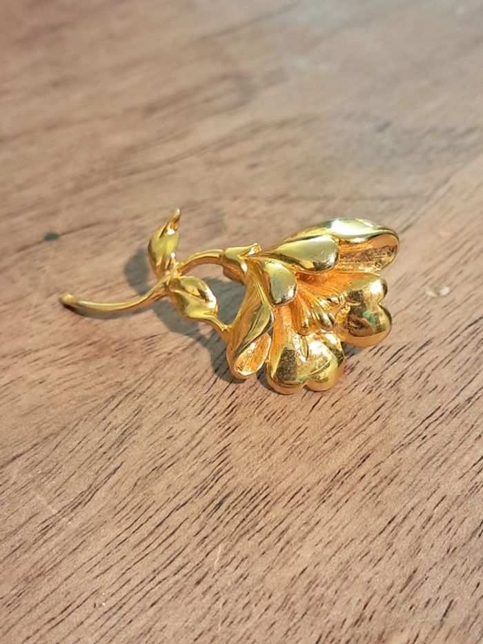 Broche fleur ancienne