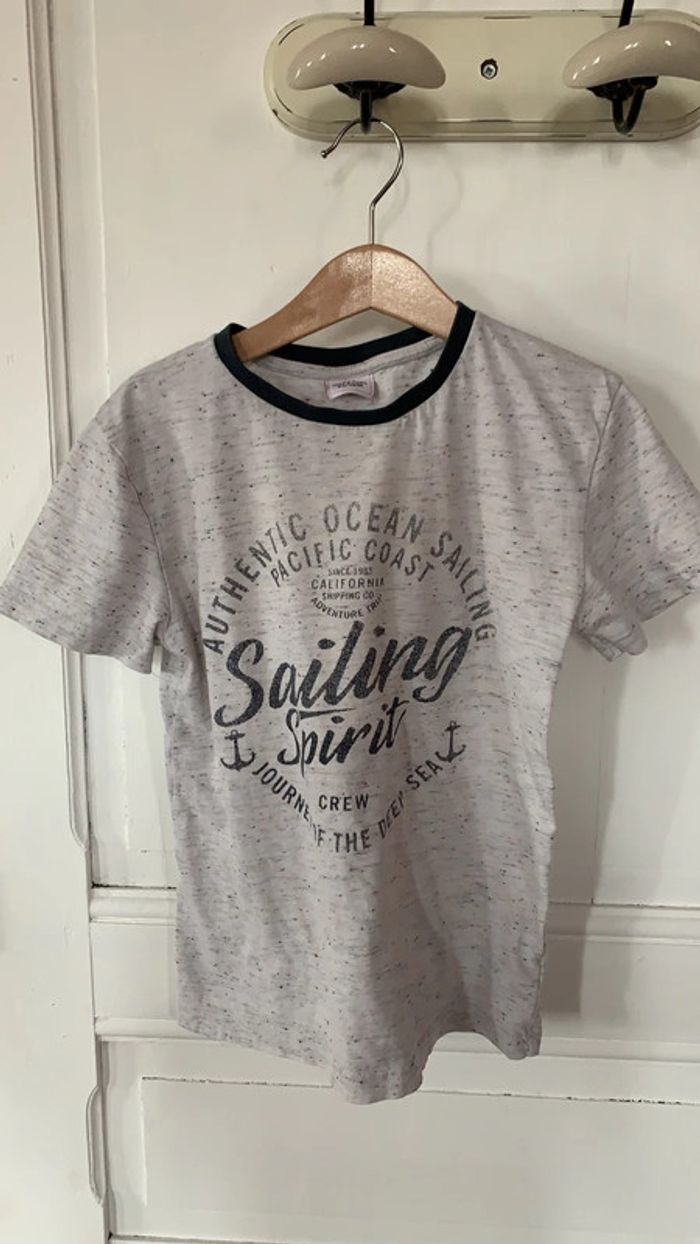 T-shirt manches courtes tape-à-l’œil